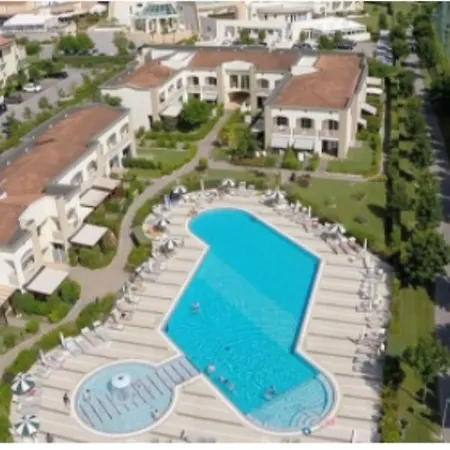 Beautiful Village For 5 People With Pool *