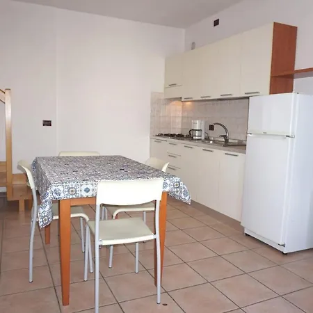 Beautiful Village For 5 People With Pool Hébergement de vacances